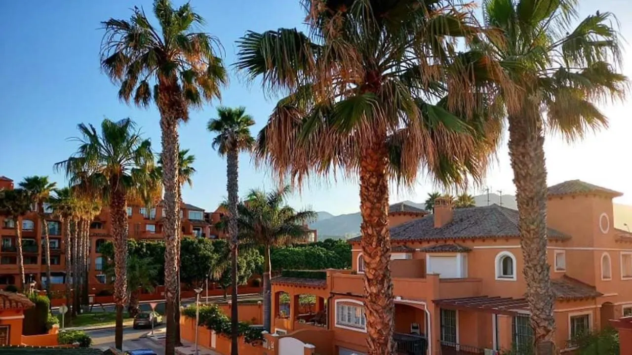 Z&Ole Daire Torremolinos Pansiyon