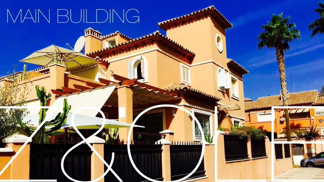 Z&Ole Daire Torremolinos Pansiyon
